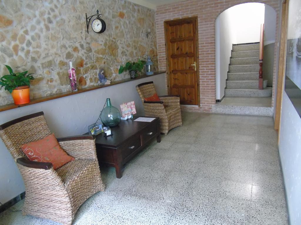 Pensio Torrent Hotel L' Escala Bagian luar foto