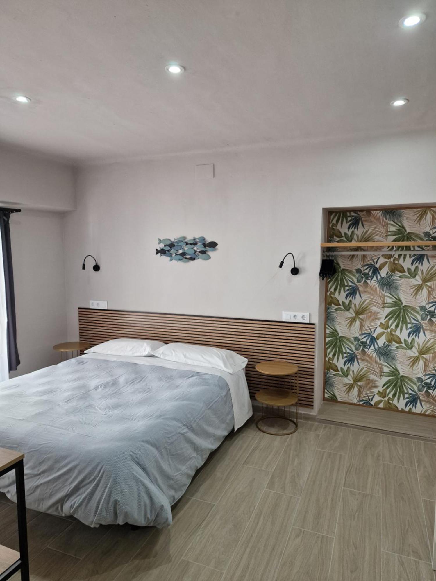 Pensio Torrent Hotel L' Escala Bagian luar foto