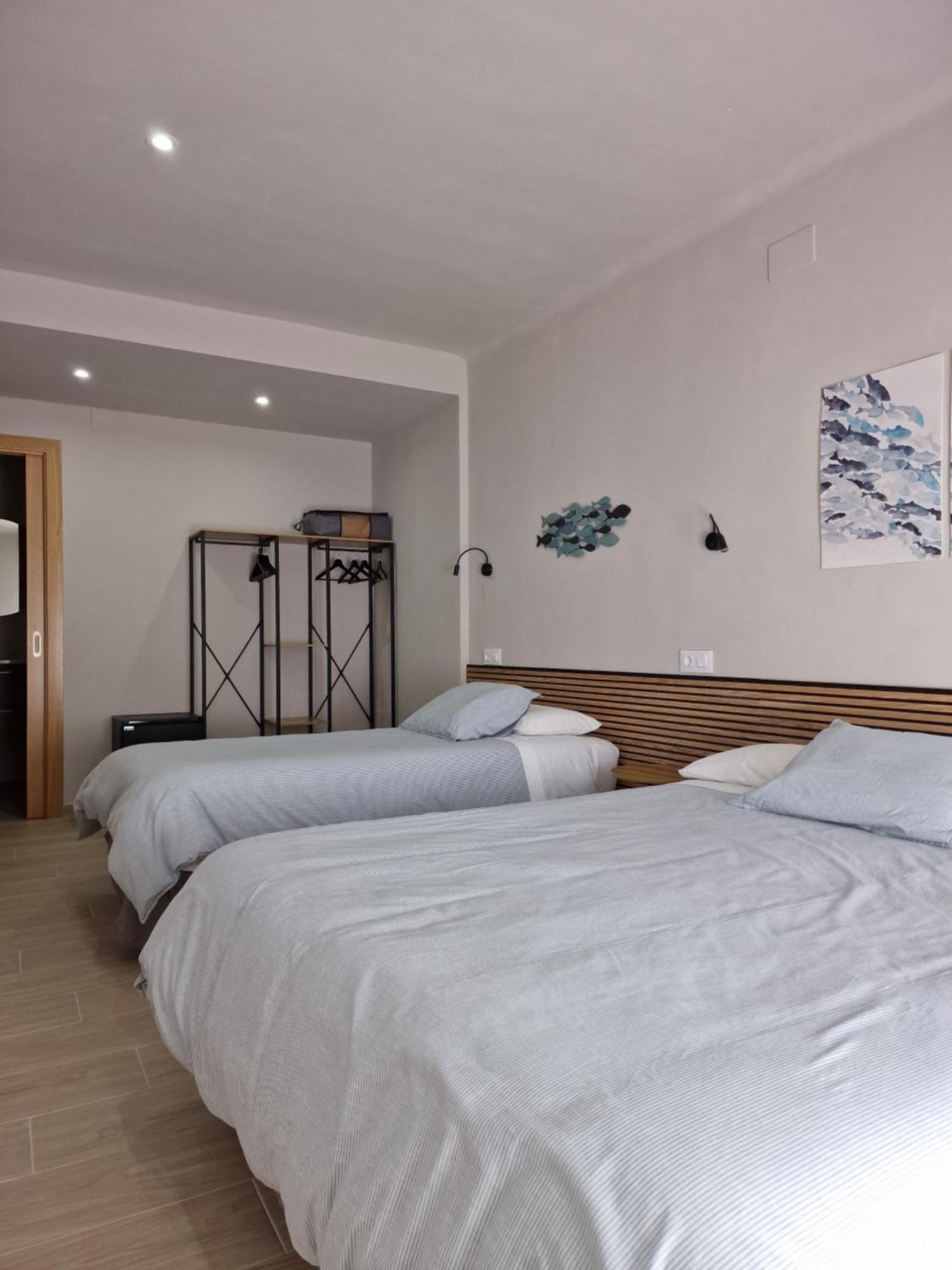 Pensio Torrent Hotel L' Escala Bagian luar foto