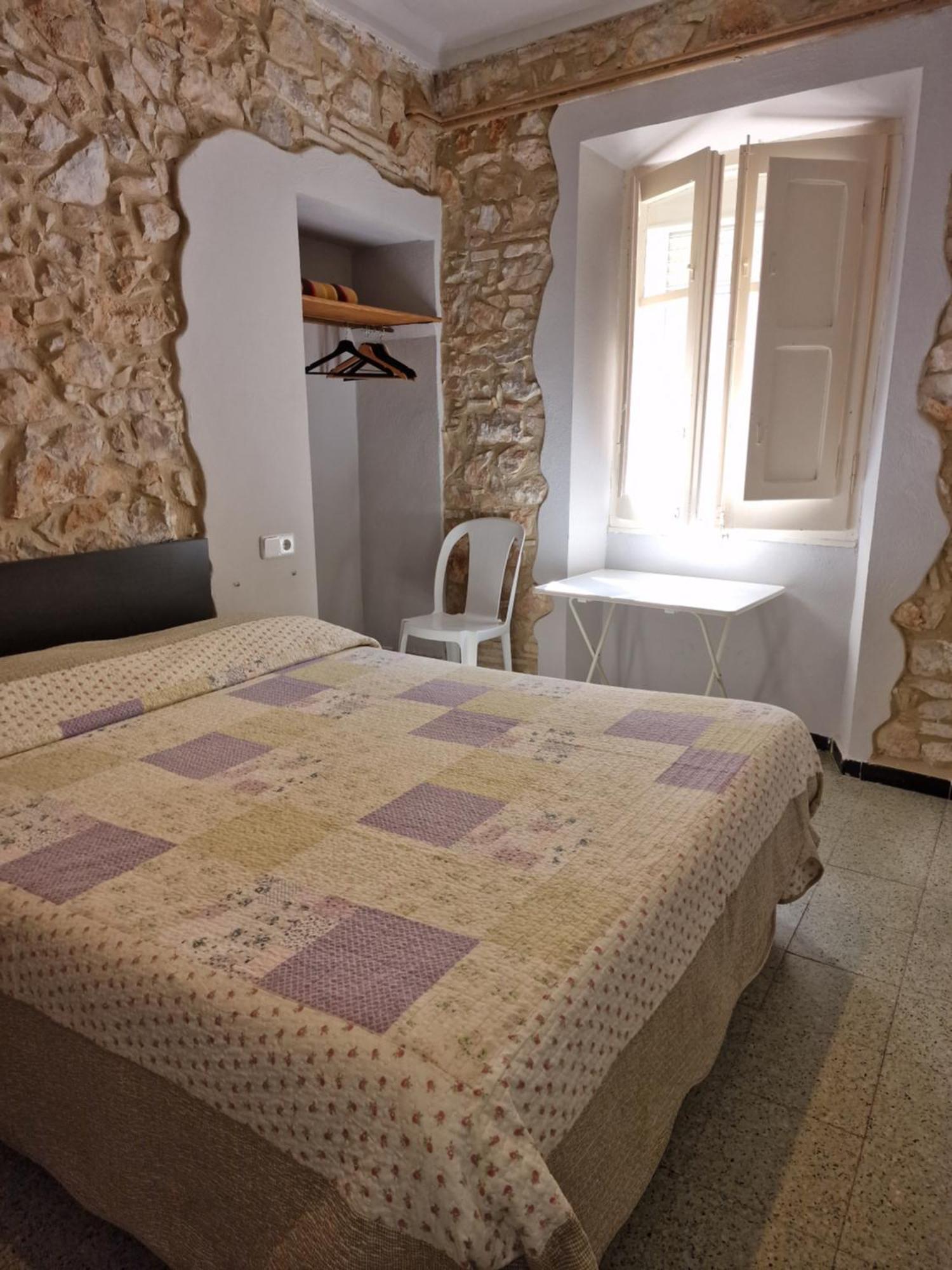 Pensio Torrent Hotel L' Escala Bagian luar foto